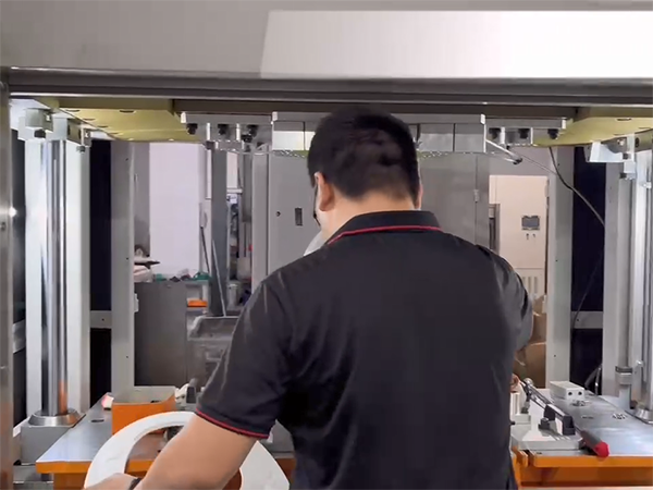 马桶盖板摩擦模具